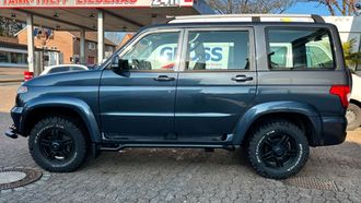 UAZ Patriot Rusland Russisch offroad offroader terreinwagen occasion tweedehands auto