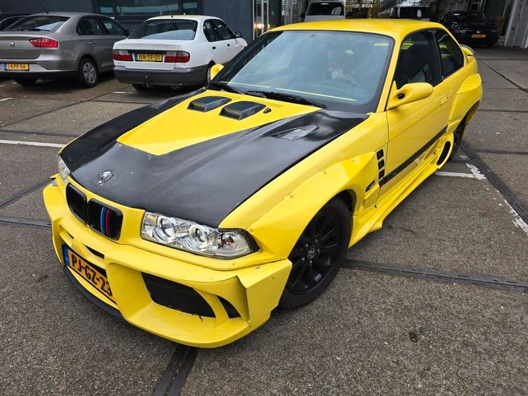 Is dit de allerlelijkste BMW van Nederland?