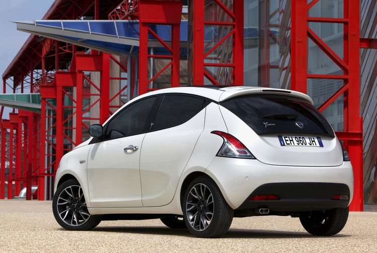 Lancia Ypsilon