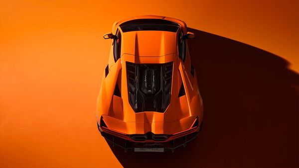 Lamborghini Revuelto, plug-in hybride, eerste