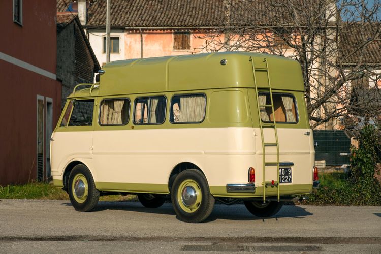 Alfa Romeo camper