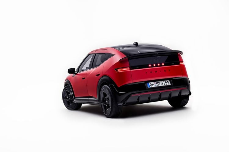 Bijna 500 km actieradius en een stuk stoerder: waarom de Hyundai Ioniq 3 beter kan zijn dan de Kia EV2