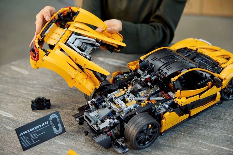 LEGO Technic McLaren P1