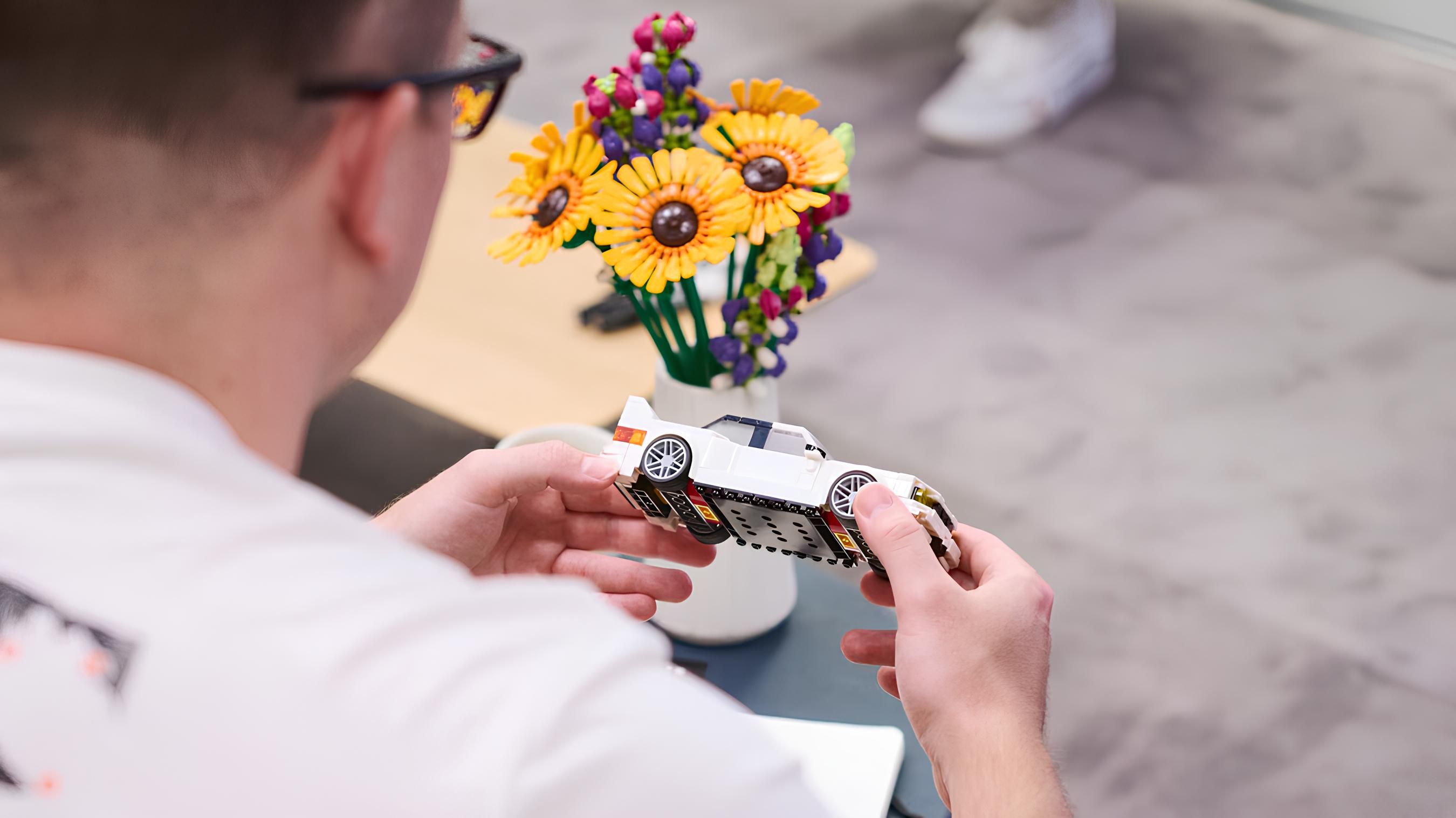 LEGO lanceert set van legendarische BMW E30 M3 voor 27,99 euro