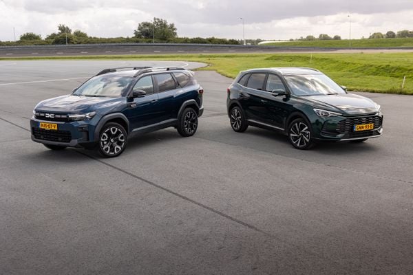 Dacia Bigster vs. MG ZS: welke hybride biedt veel voor weinig?