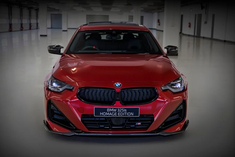 BMW M240i