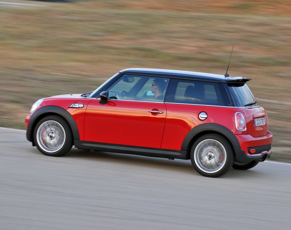 Mini John Cooper Works hot hatch