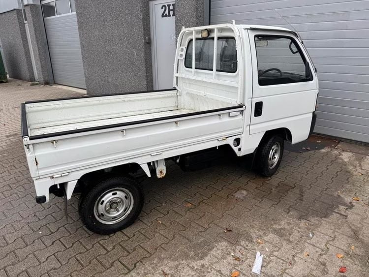 Handig en spotgoedkoop: Japanse Kei-truck is mini-bedrijfswagen