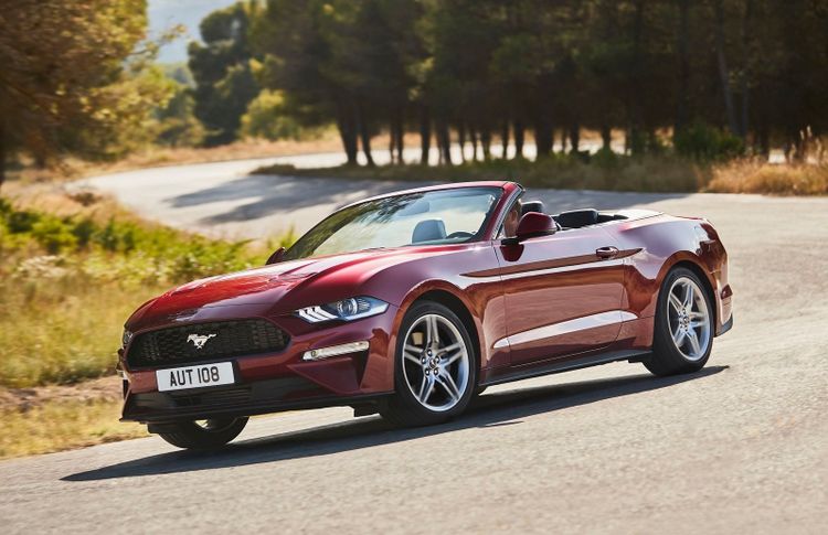 ford-mustang-convertible-2018-001
