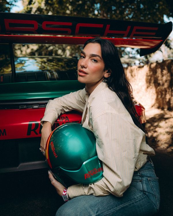Dua Lipa verkoopt Porsche 911 GT3 RS en dit kost hij