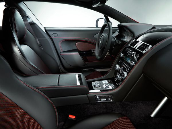 Aston Martin Rapide interieur
