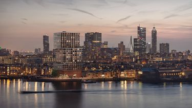 Deze Rotterdamse Funda-woning is één bepaald soort autoliefhebber