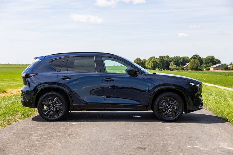 Mazda CX-5 in zijaanzicht