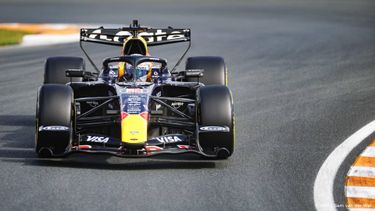 ZANDVOORT - Max Verstappen (Oracle Red Bull Racing) tijdens de sprintkwalificatie, voorafgaand aan de F1 Grand Prix van Nederland op het Circuit van Zandvoort. SEM VAN DER WAL / ANP