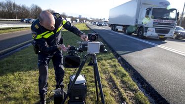 flitsmarathon flitsen flitspaal flitser flitspalen geflitst boete bekeuring politie