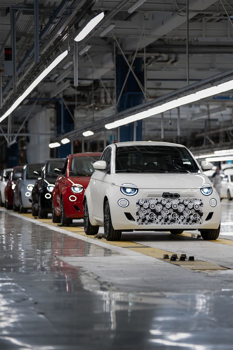 Fiat 500 hybride benzine handbak