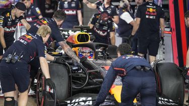 Red Bull Racing's Dutch driver Max Verstappen returns to the pit during the qualifying session ahead of the Formula One Qatar Grand Prix at the Lusail International Circuit in Lusail on November 29, 2025. 
Darko Bandic / POOL / AFP