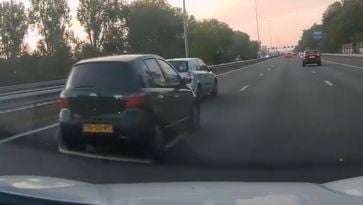 Toyota-rijder harkt in 10 seconden ruim 1.000 euro aan potentiële boetes bij elkaar