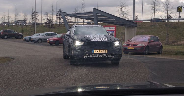 volvo-xc40-spy-shots-3-marcel-bleeker-autovisie-nl
