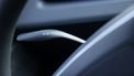 De snel knipperende richtingaanwijzer van de Tesla Model Y