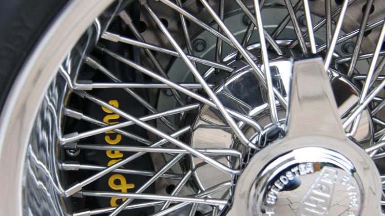 eagle-wheel-and-brake-detail