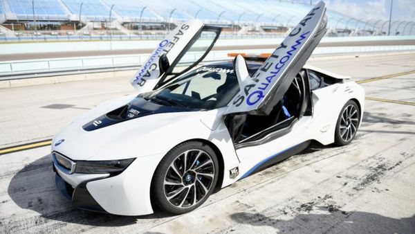 BMW i8 safety car Formule E - draadloos laden