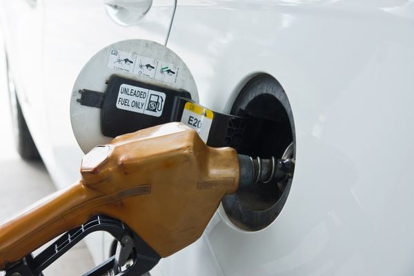 Nieuwe, goedkopere E20-benzine in Duitsland: mag jij dit tanken?