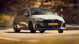 Audi RS 3 krachtige auto krachtige auto's sterk vermogen pk-grens jongeren beginnende bestuurders automobilisten