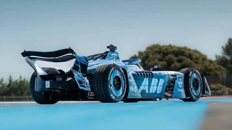 Dit is de vierde generatie Formule E-auto met indrukwekkende cijfers: 