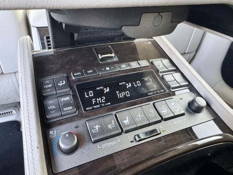 Lexus LS 600h L occasion luxe luxesedan tweedehands auto