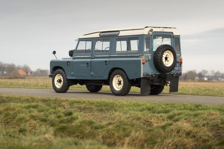 Land Rover 109