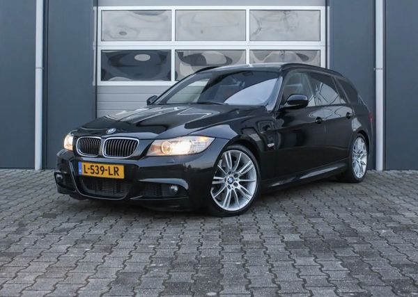 BMW 335i E91 occasion tweedehands auto station stationwagen stationwagens