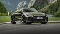Audi RS5 rijdend in de bergen