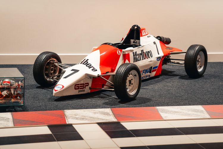 Fan van Max Verstappen? Dan móét je in de kerstvakantie naar het Louwman Museum