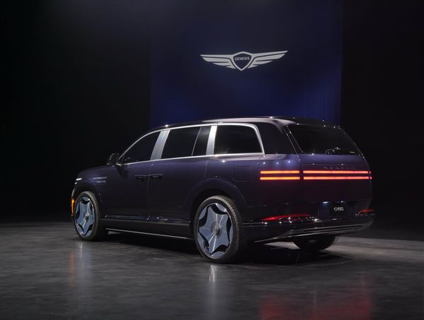 Genesis GV90