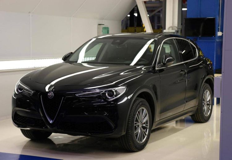 Alfa-Romeo-Stelvio-2017-006