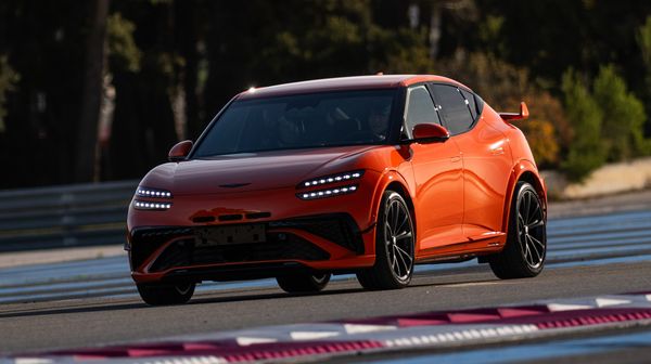 Genesis GV60 Magma Nederland