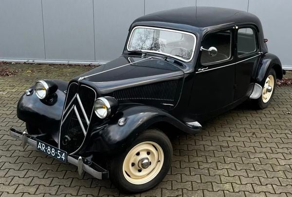 Citroën Traction Avant voorwielaandrijving voorwielaandrijver occasion tweedehands auto klassieker