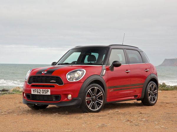 mini_countryman_john_cooper_works_uk-spec_12