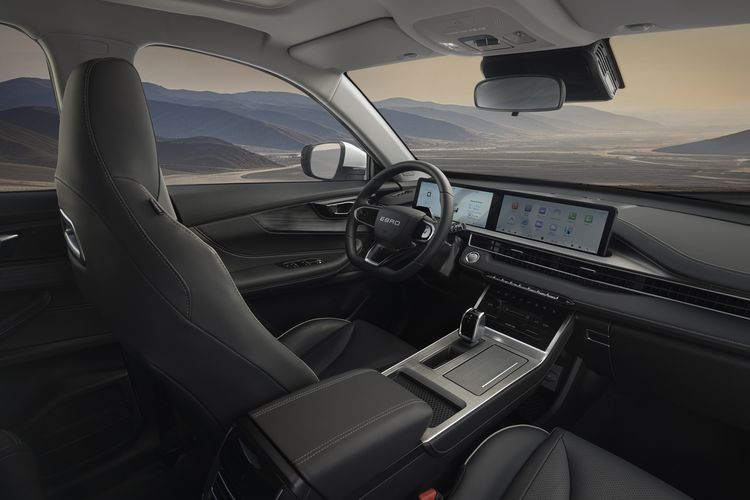 Dit nieuwe ‘Spaanse’ merk maakt goedkope SUV’s: Ebro is geduchte Dacia-concurrent met bekende neus