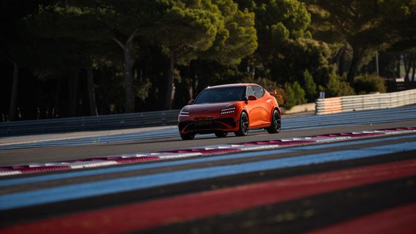 Genesis GV60 Magma Nederland