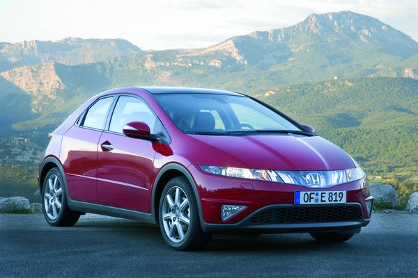 Degelijke goedkope occasion koop je gerust met hoge kilometerstand