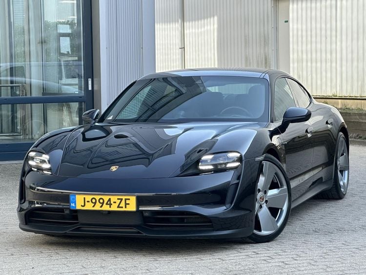 Porsche Taycan kost nu nog maar een derde van nieuwprijs