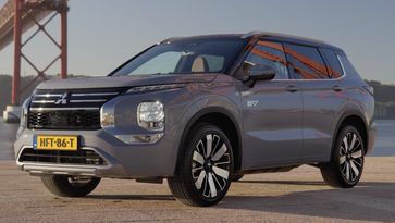 Mitsubishi Outlander PHEV