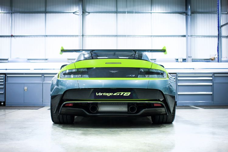 Aston Martin Vantage GT8. April 2016Photo: Drew Gibson