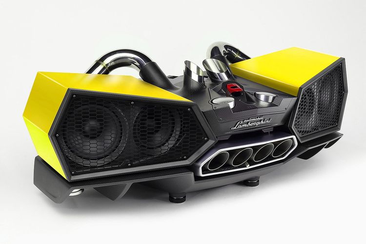 esavox-lamborghini-docking-station-costs-24800-is-made-with-carbon_4