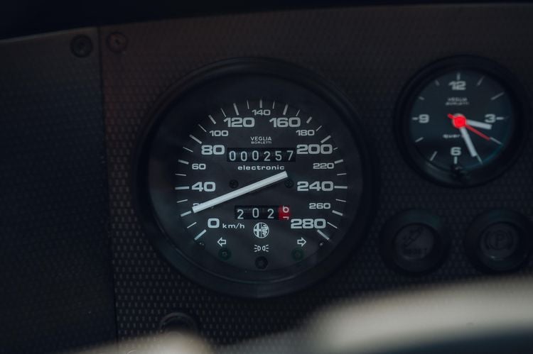 Alfa Romeo SZ