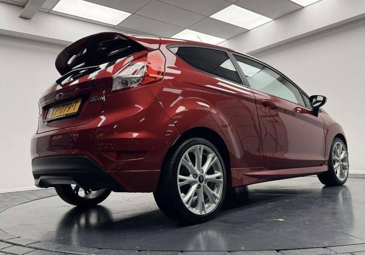 Ford Fiesta occasion tweedehands auto hatchback