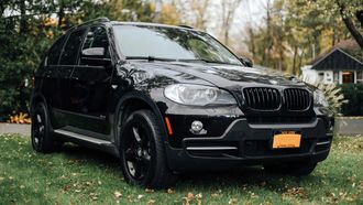 BMW X5 aanklacht soft close deuren schadevergoeding
