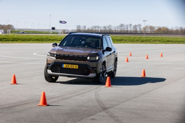 Jeep Compas en Toyota C-HR+ zijn de meest competitieve in hun segment, dit is de beste SUV